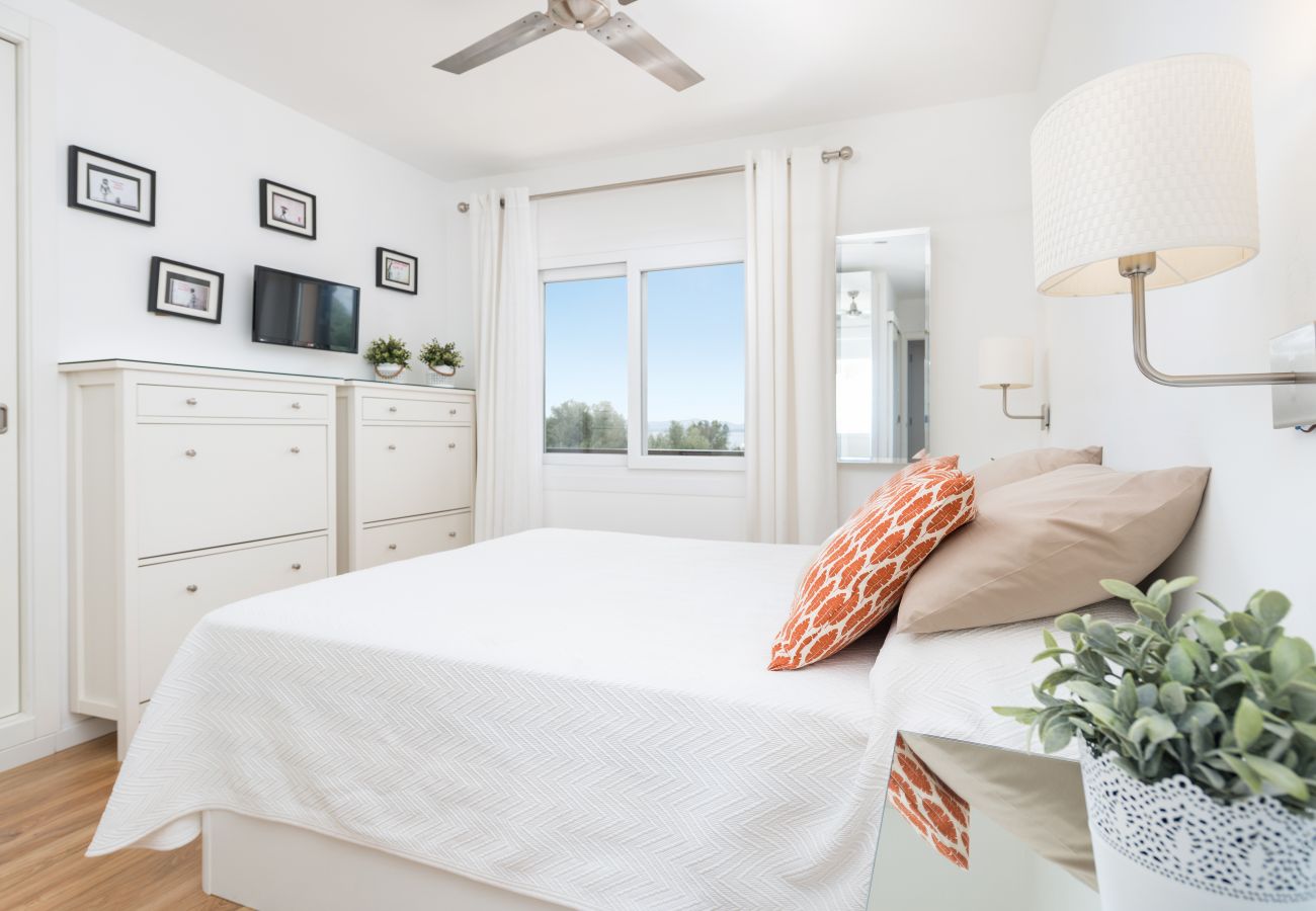 Apartamento en Alcúdia - Alcanada Torre Mayor with Sea Views - Long Stay 