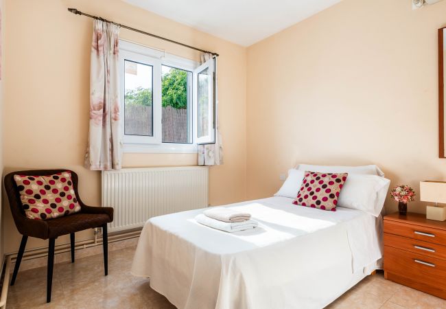 Villa en Calan Porter - Preciosa Villa con piscina privada. Villa en Calan Porter - Preciosa Villa con piscina privada.