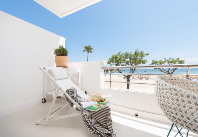 Apartamento en Port d´Alcudia - Nuevo apartamento de diseño frente a la Playa de Alcudia, WIFI, AA, Netflix, ... Apartamento en Port d´Alcudia - Nuevo apartamento de diseño frente a la Playa de Alcudia, WIFI, AA, Netflix, ...