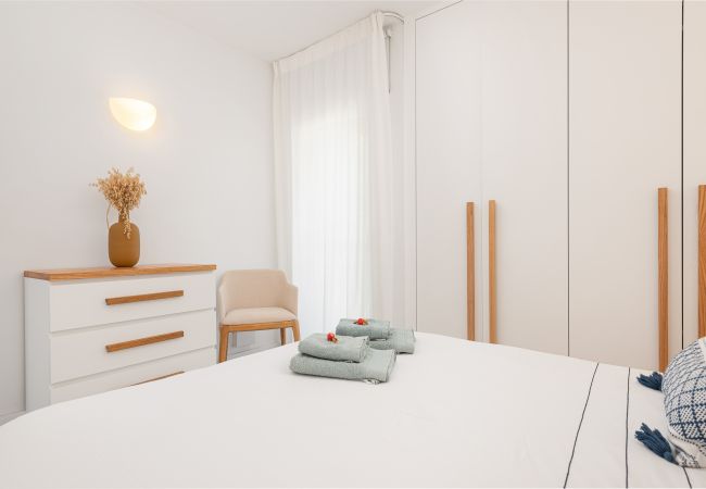 Apartamento en Port d´Alcudia - Nuevo apartamento de diseño frente a la Playa de Alcudia, WIFI, AA, Netflix, ... Apartamento en Port d´Alcudia - Nuevo apartamento de diseño frente a la Playa de Alcudia, WIFI, AA, Netflix, ...