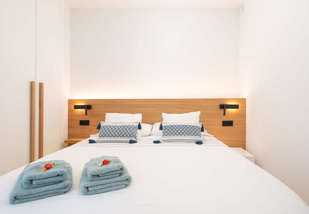 Apartamento en Port d´Alcudia - Blue View, nuevo apartamento de diseño frente a la Playa de Alcudia, WIFI, AA, Netflix, ... by BeBreeze