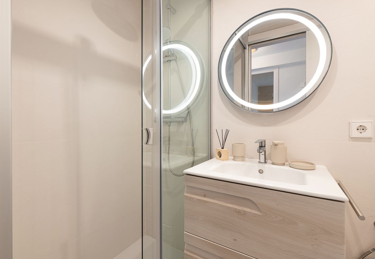 Apartamento en Port d´Alcudia - Blue View, nuevo apartamento de diseño frente a la Playa de Alcudia, WIFI, AA, Netflix, ... by BeBreeze