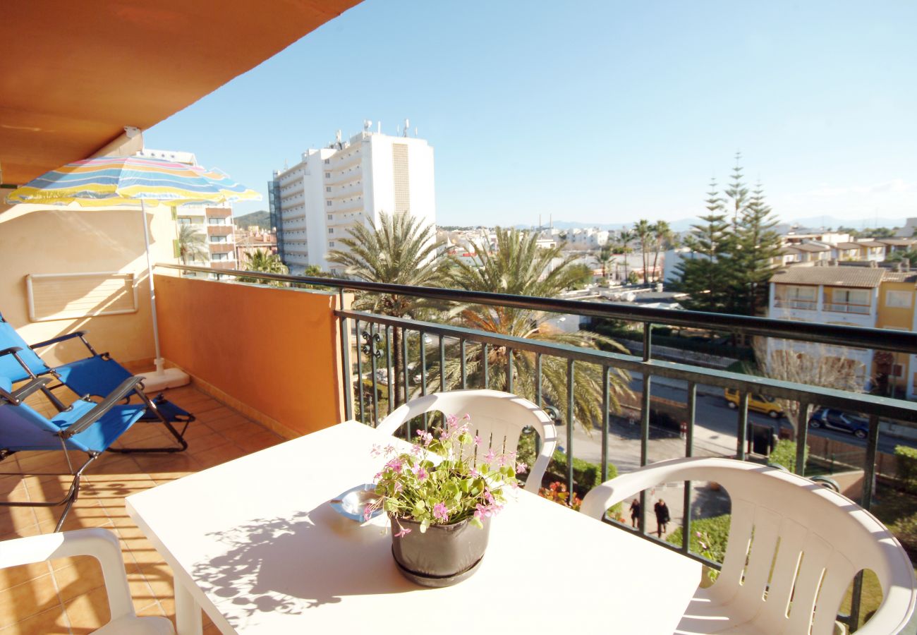 Apartamento en Alcúdia - Apartment Arcoiris with sea views by BeBreeze