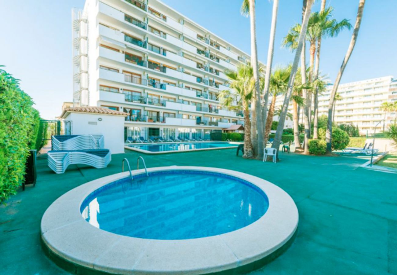 Apartamento en Alcúdia - Apartment Arcoiris with sea views by BeBreeze