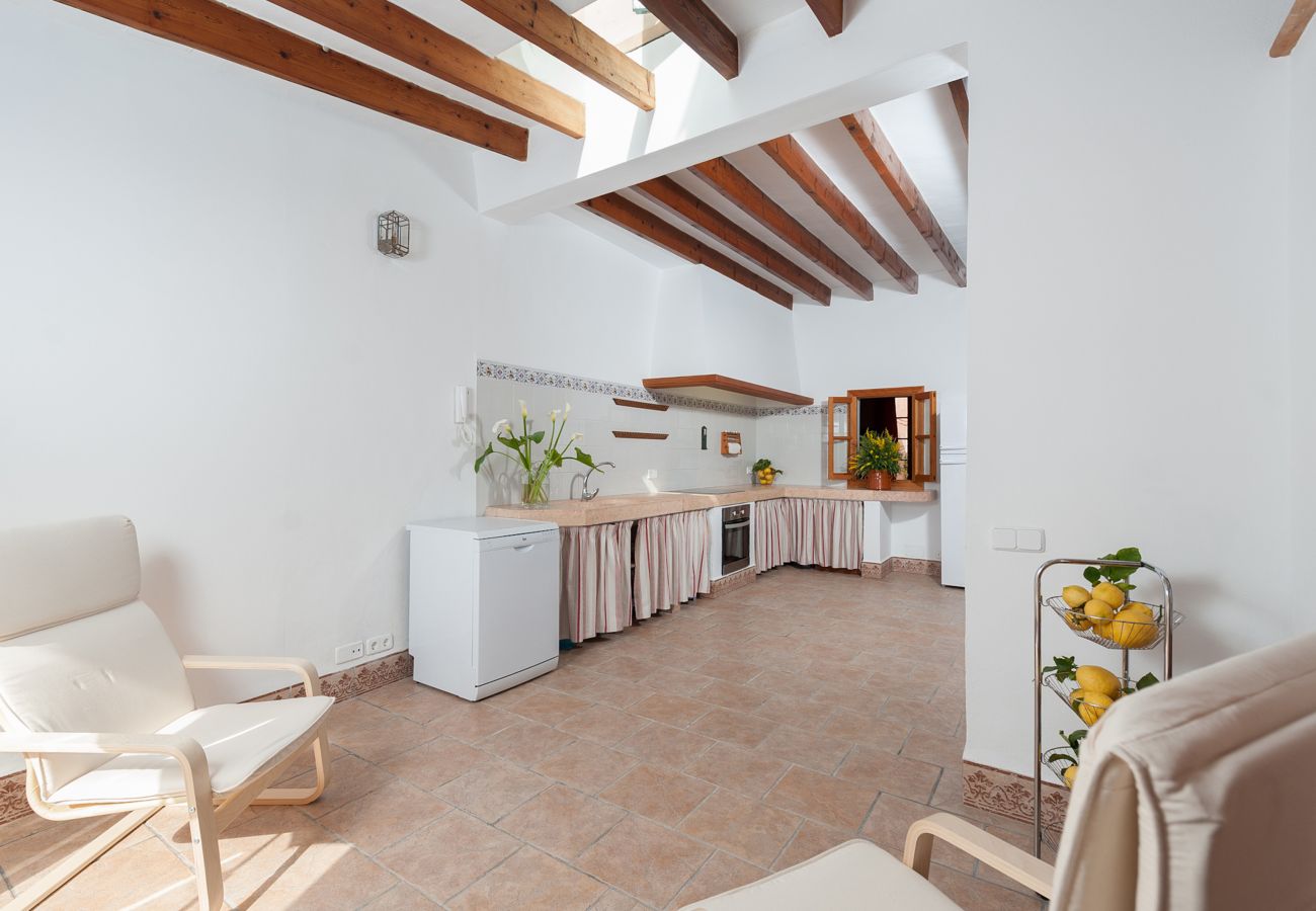 Casa en Alcúdia - Casa con piscina Ca Na Blanca by BeBreeze