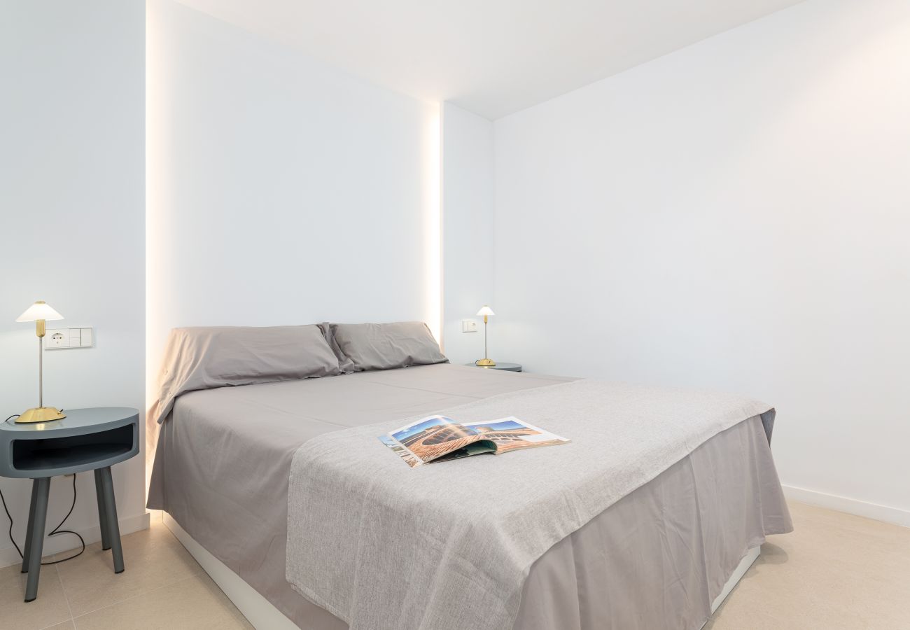 Apartamento en Alcúdia - Apartment Oiza Garden (Bahia Blanca) at the beach by BeBreeze