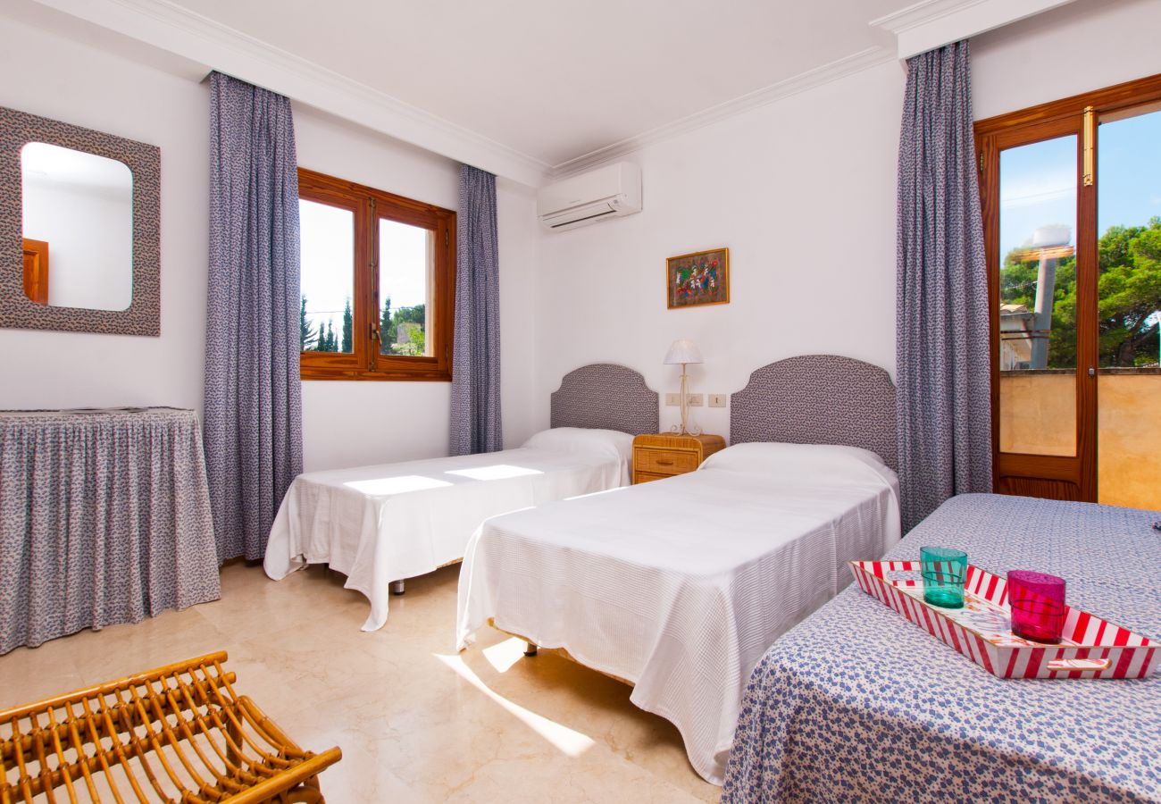 Villa en Alcúdia - Villa Tita de Manresa with sea views by BeBreeze