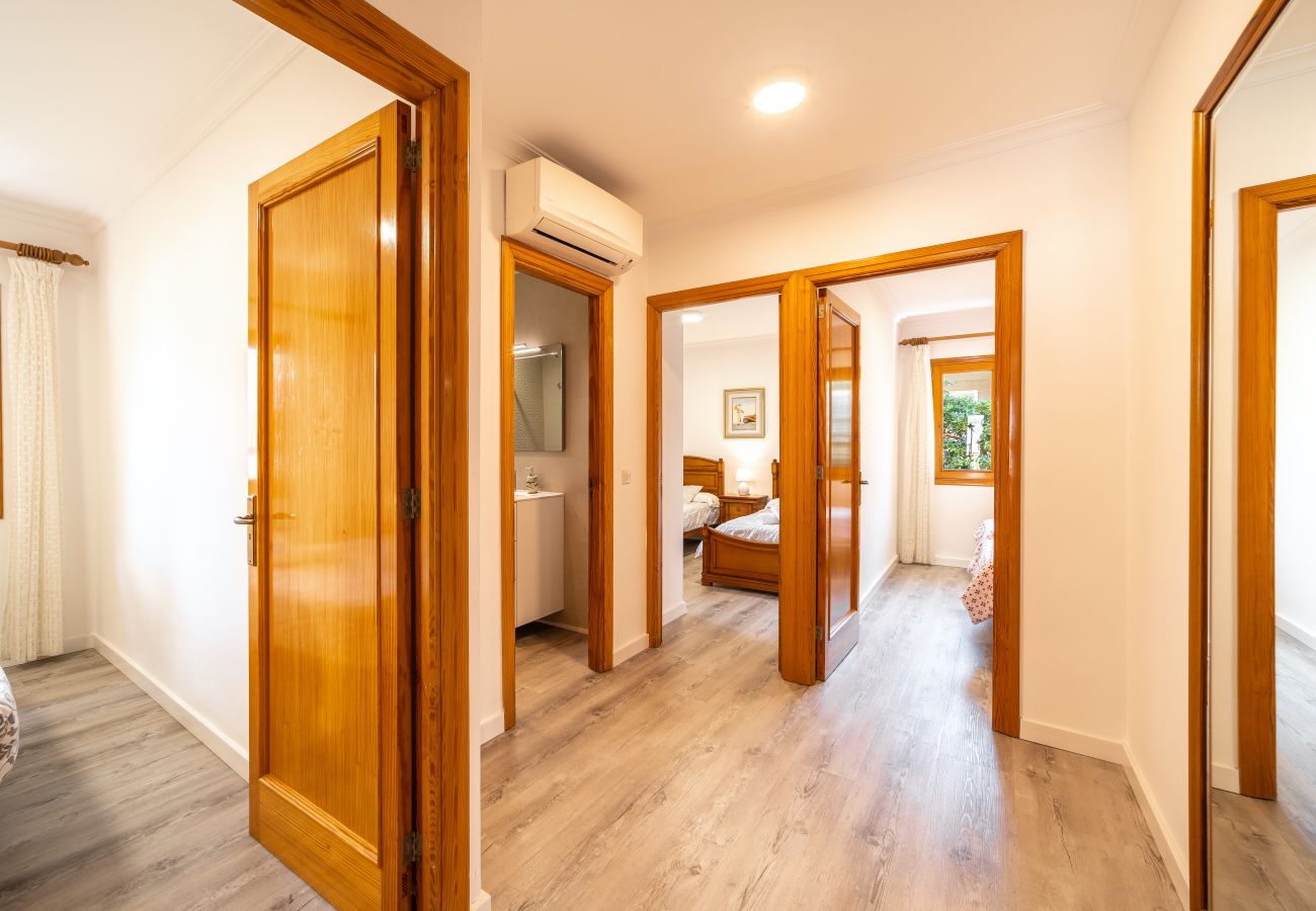 Villa en Playa de Muro - Villa Natura Park House at Platja de Muro by BeBreeze