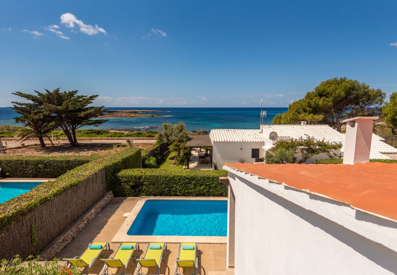 Villa en Binisafuller - Bonita villa en la urbanización de Binisafuller con piscina privada, wifi, tv satelite Piscina de la Villa Binillor de Binisafuller con la costa de fondo, a muy pocos metros del alojamiento