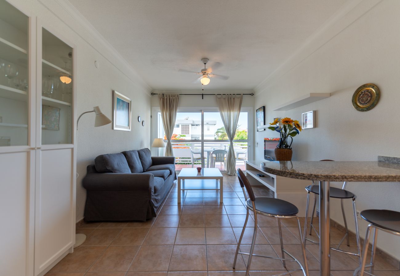 Apartamento en San Bartolomé de Tirajana - Las Adelfas South Beach 5 by CanariasGetaway