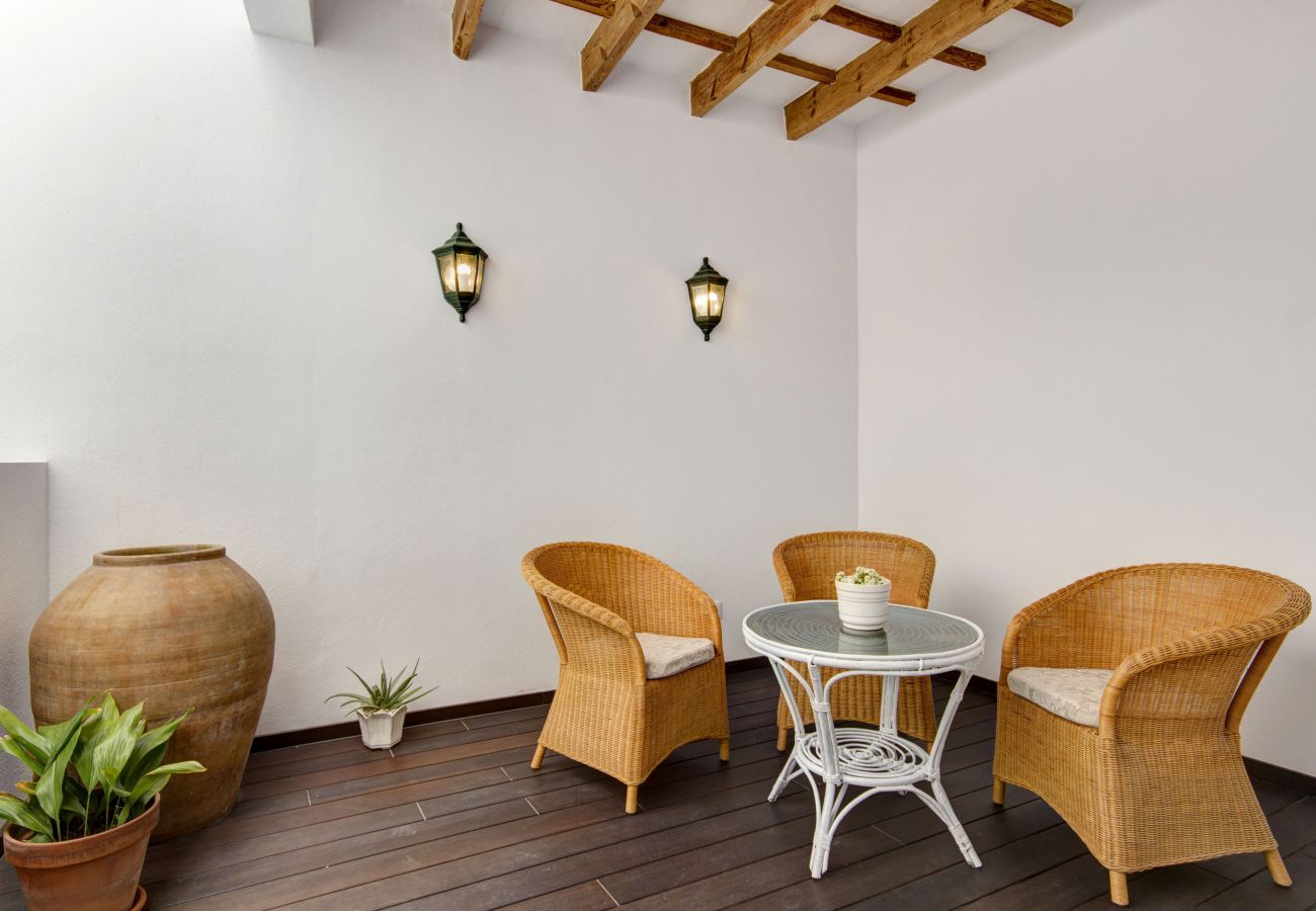 Casa en Ciutadella de Menorca - Magnífica casa en la Plaza Nueva, en el centro de Ciutadella de Menorca