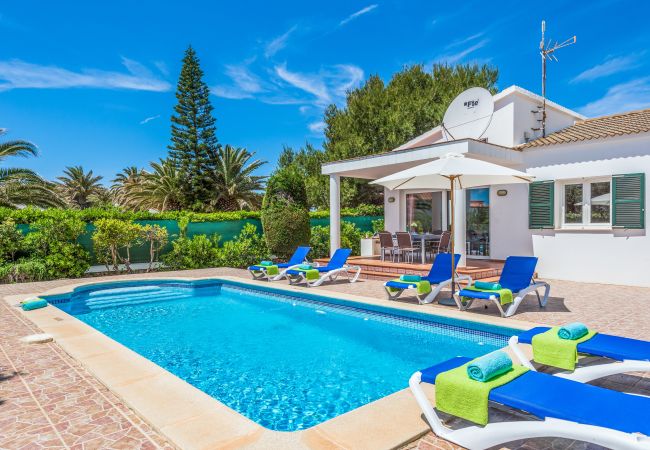 Villa en Cala´n Blanes - Menorca Velasco Villa en Cala´n Blanes - Menorca Velasco