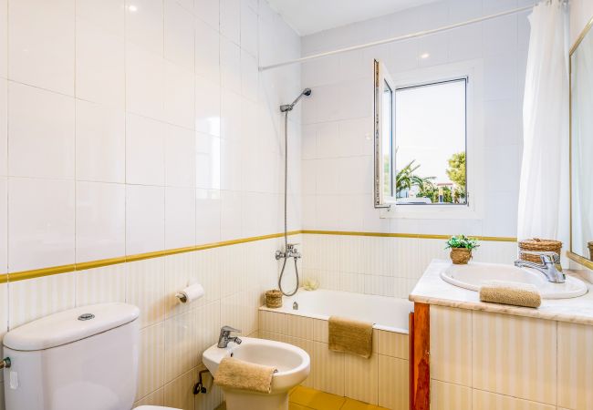 Villa en Cala´n Blanes - Menorca Velasco Villa en Cala´n Blanes - Menorca Velasco