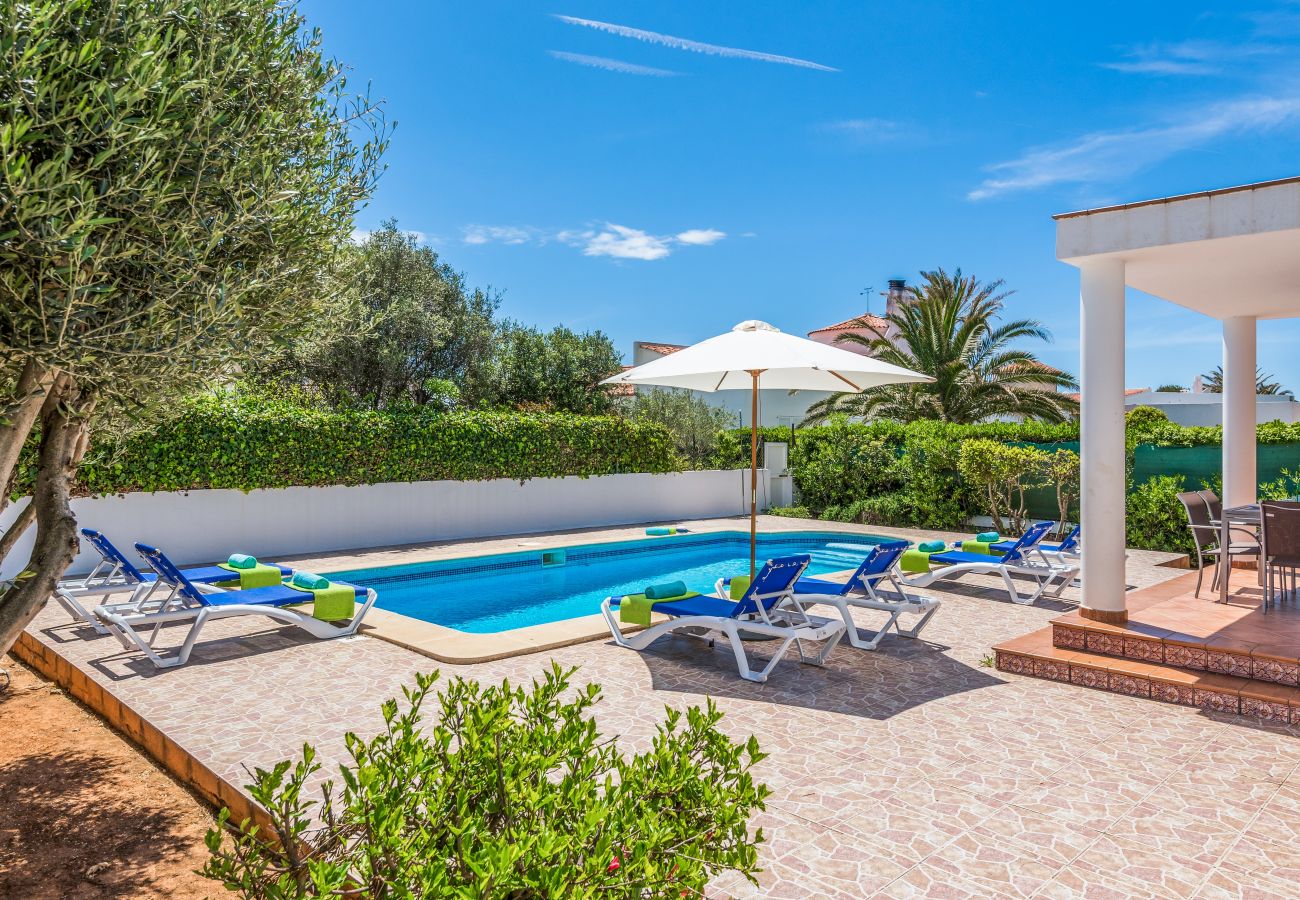 Villa en Cala´n Blanes - Menorca Velasco Villa en Cala´n Blanes - Menorca Velasco