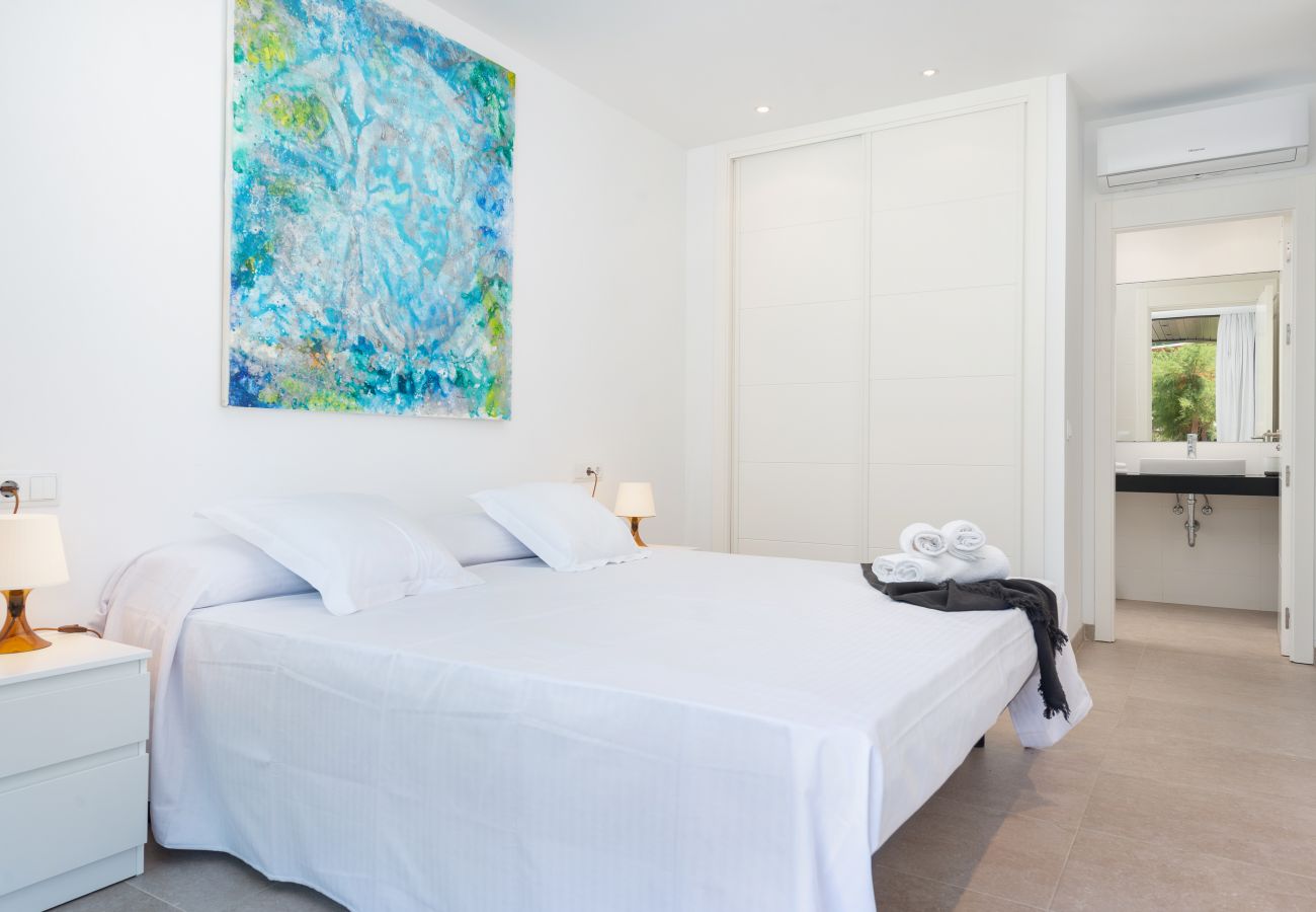 Apartamento en Cala Sant Vicenç - Mirador Blue Garden F Apartamento en Cala Sant Vicenç - Mirador Blue Garden F