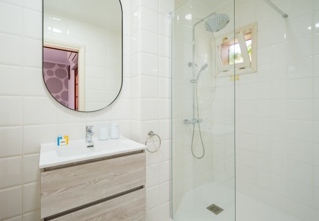 Chalet en San Bartolomé de Tirajana - Casa Gran Canaria - Piscina Privada climatizada y sala juegos Chalet en San Bartolomé de Tirajana - Casa Gran Canaria - Piscina Privada climatizada y sala juegos