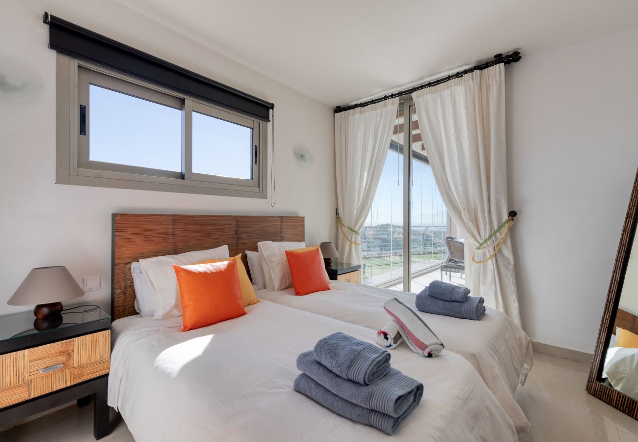 Villa en San Bartolomé de Tirajana - Espectacular villa con piscina privada, vistas al mar, barbacoa y entorno de relax