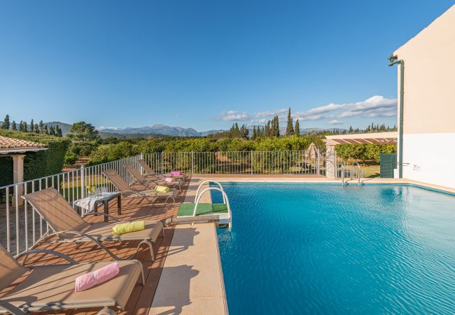 Villa en Llubi - Can Rafelino Villa en Llubi - Can Rafelino