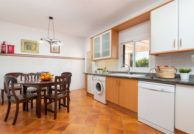 Villa en Llubi - Can Rafelino Villa en Llubi - Can Rafelino