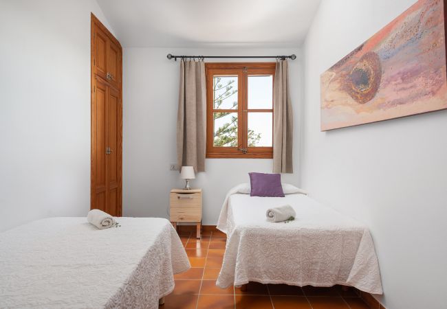 Villa en Llubi - Can Rafelino Villa en Llubi - Can Rafelino