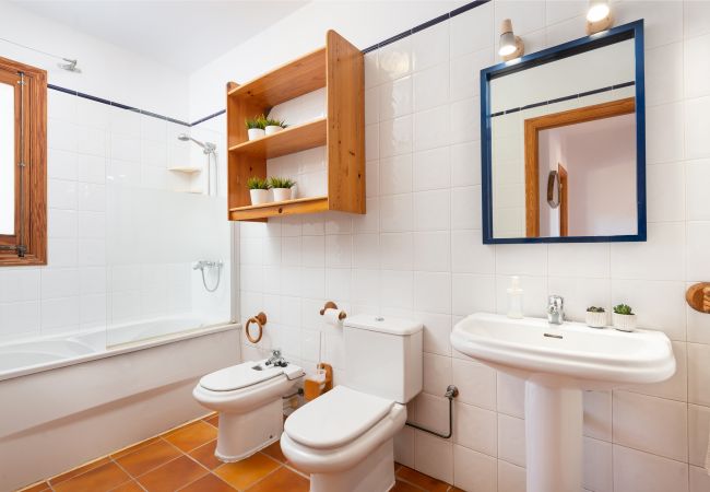 Villa en Llubi - Can Rafelino Villa en Llubi - Can Rafelino