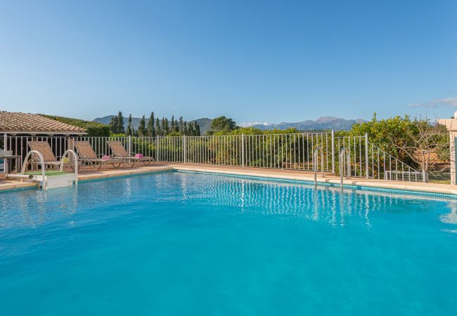 Villa en Llubi - Can Rafelino Villa en Llubi - Can Rafelino