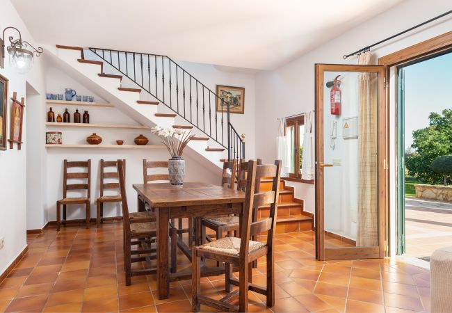 Villa en Llubi - Can Rafelino Villa en Llubi - Can Rafelino