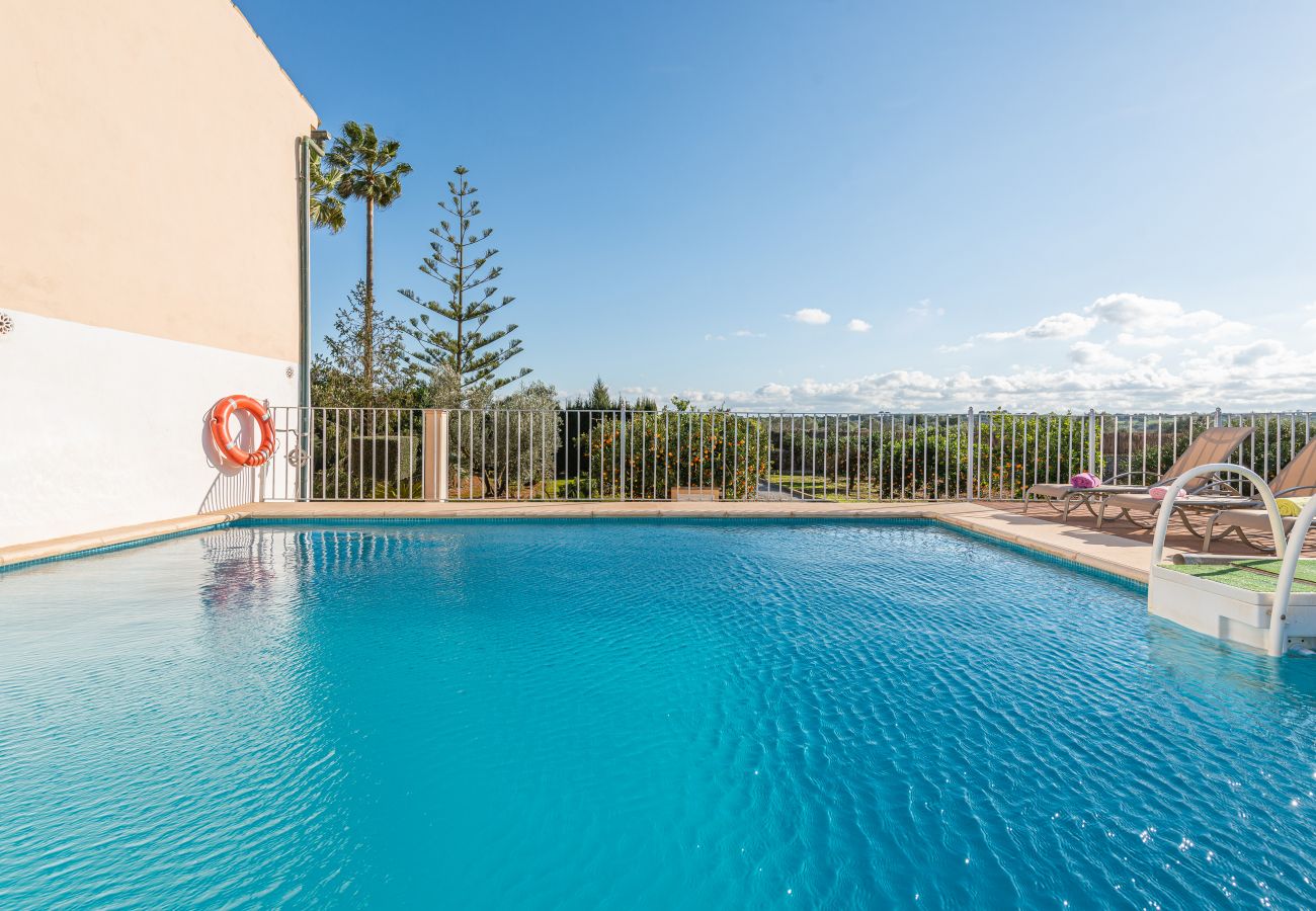 Villa en Llubi - Can Rafelino Villa en Llubi - Can Rafelino