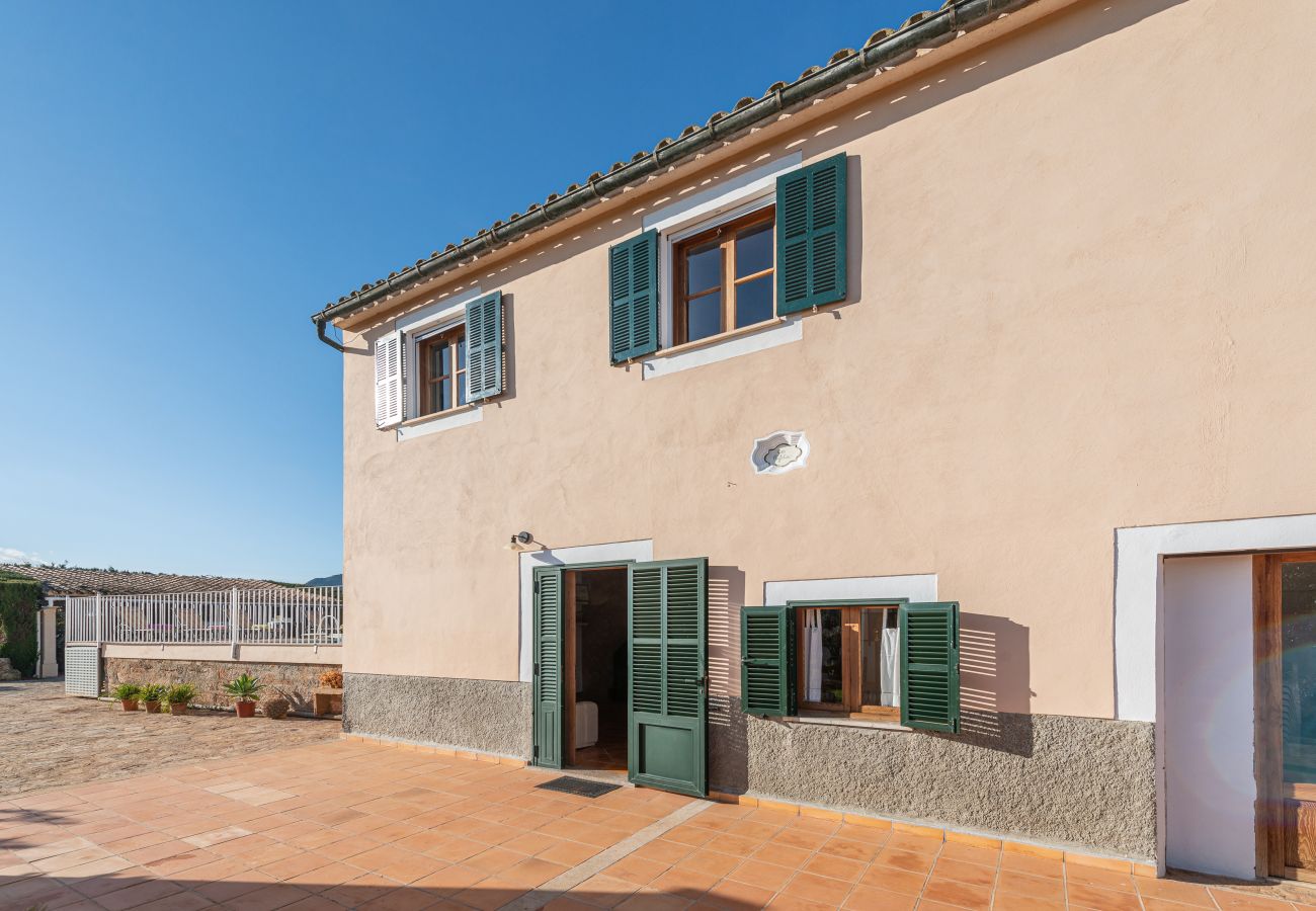 Villa en Llubi - Can Rafelino Villa en Llubi - Can Rafelino