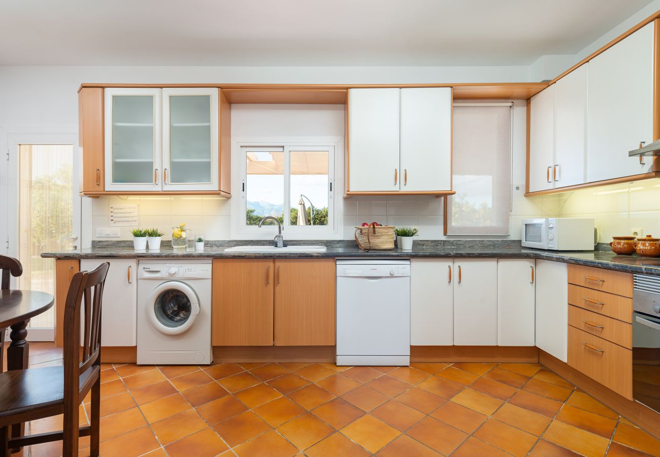 Villa en Llubi - Can Rafelino Villa en Llubi - Can Rafelino