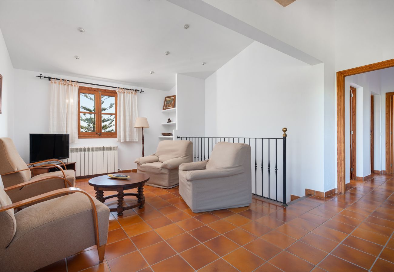 Villa en Llubi - Can Rafelino Villa en Llubi - Can Rafelino