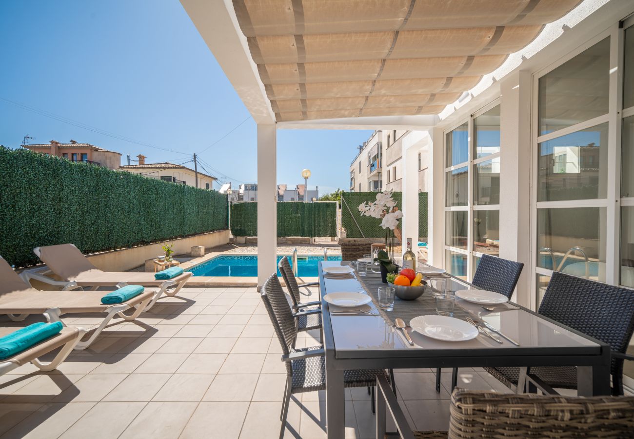 Chalet en Can Picafort - Villa Savina at Can Picafort by BeBreeze