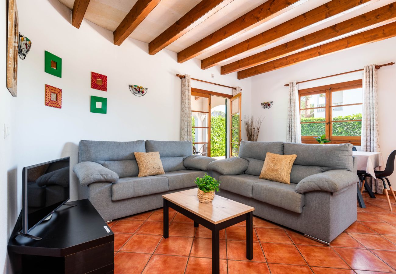 Villa in Cala Blanca - Perfect Villa! Private pool, BBQ, Air conditioning, Wifi !!!!