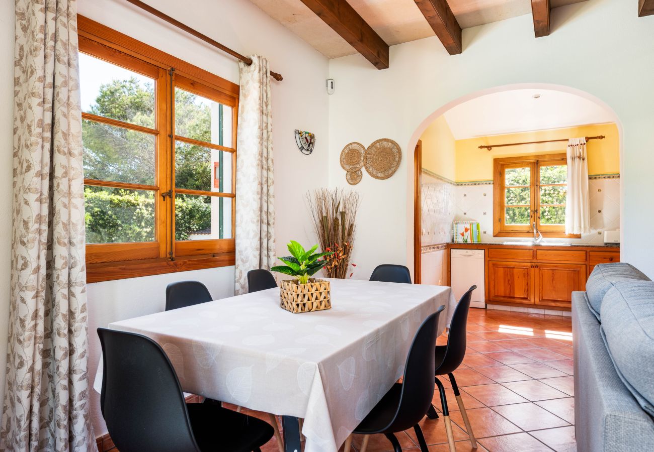 Villa in Cala Blanca - Perfect Villa! Private pool, BBQ, Air conditioning, Wifi !!!!