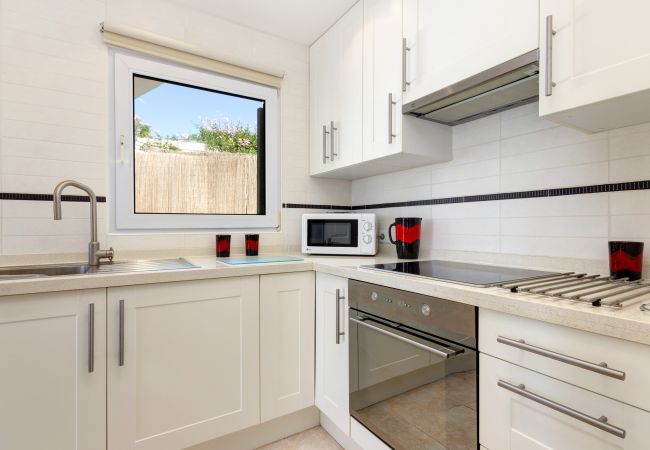 Villa in Calan Porter - Schöne Villa mit privatem Pool. Villa in Calan Porter - Schöne Villa mit privatem Pool.