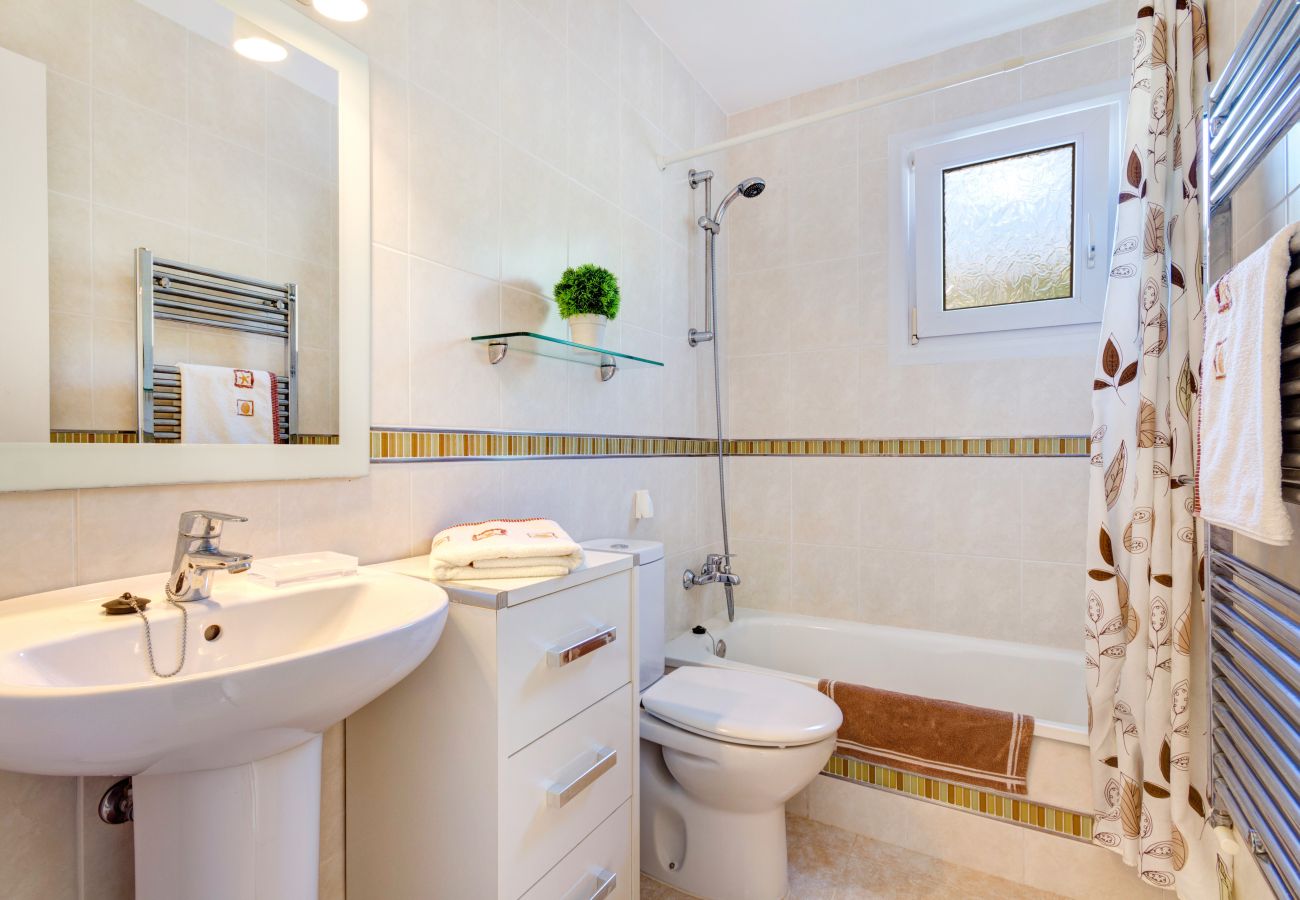 Villa in Calan Porter - Schöne Villa mit privatem Pool. Villa in Calan Porter - Schöne Villa mit privatem Pool.