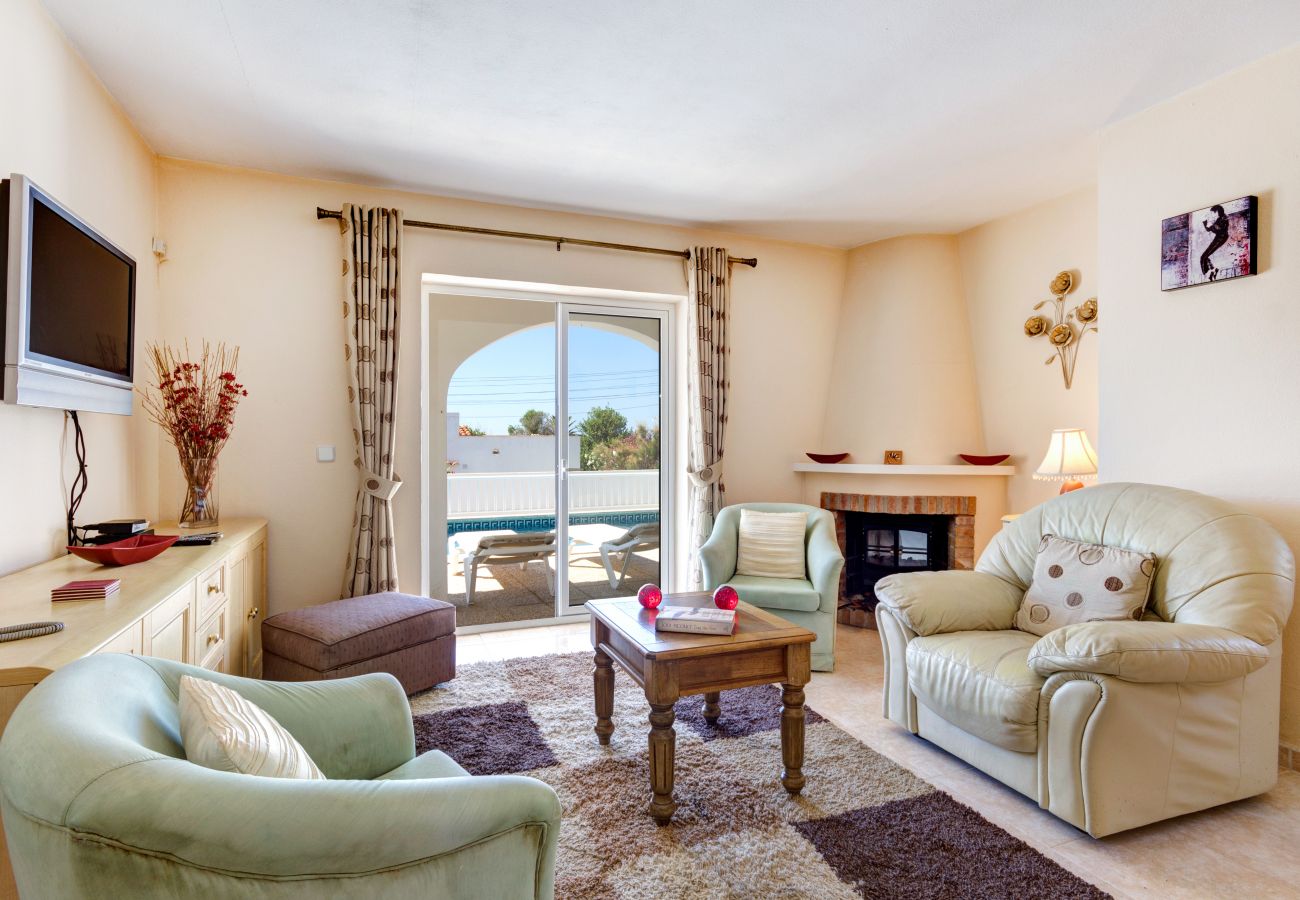 Villa in Calan Porter - Schöne Villa mit privatem Pool. Villa in Calan Porter - Schöne Villa mit privatem Pool.