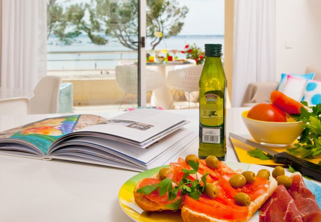 Ferienwohnung in Port d´Alcudia - New designer apartment in front of Alcudia Beach, WIFI, AA, Netflix, ... Ferienwohnung in Port d´Alcudia - New designer apartment in front of Alcudia Beach, WIFI, AA, Netflix, ...