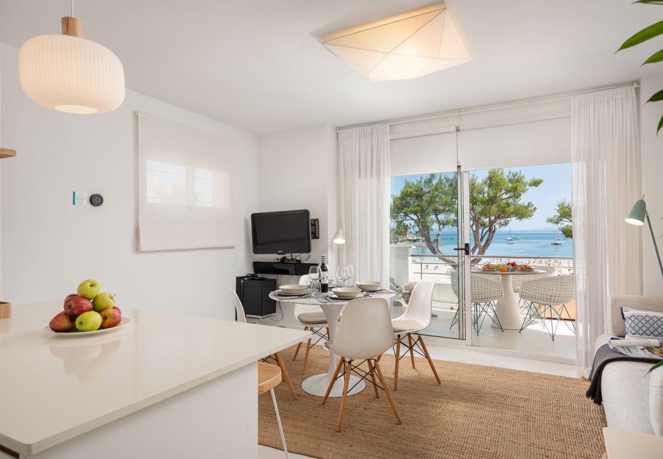 Ferienwohnung in Port d´Alcudia - Blue View, New designer apartment in front of Alcudia Beach, WIFI, AA, Netflix, ... by BeBreeze