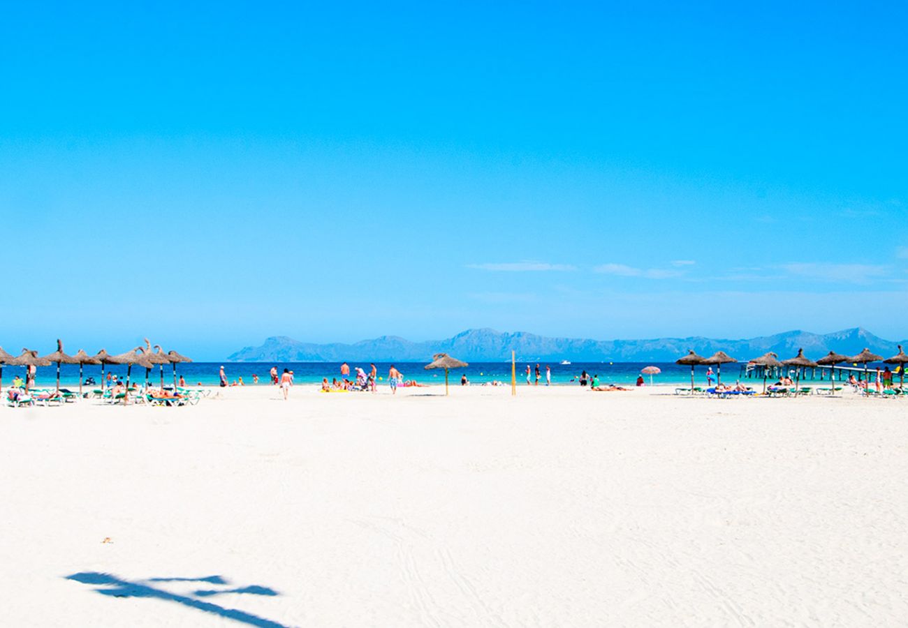 Ferienwohnung in Port d´Alcudia - Blue View, New designer apartment in front of Alcudia Beach, WIFI, AA, Netflix, ... by BeBreeze