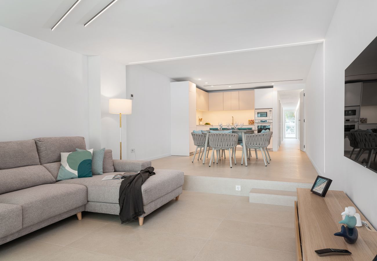 Ferienwohnung in Alcudia - Apartment Oiza Garden (Bahia Blanca) at the beach by BeBreeze
