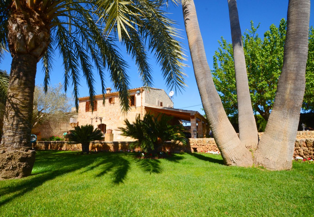 Villa in Inca - Villa Can Rovell in Inca by BeBreeze