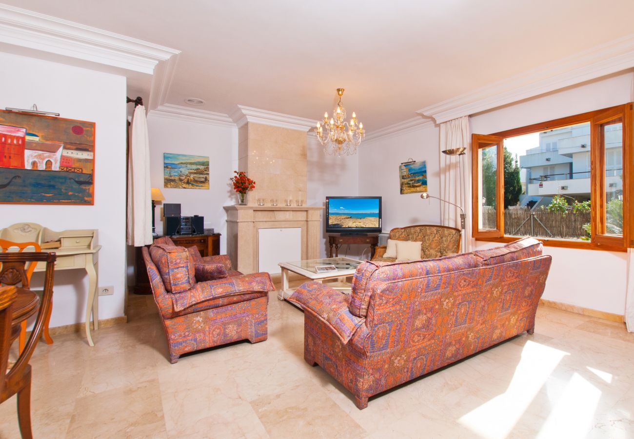 Villa in Alcudia - Villa Tita de Manresa with sea views by BeBreeze
