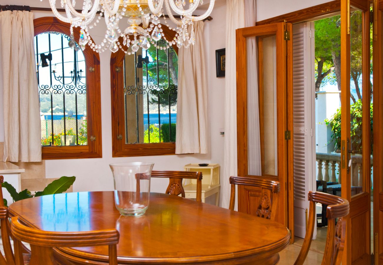 Villa in Alcudia - Villa Tita de Manresa with sea views by BeBreeze