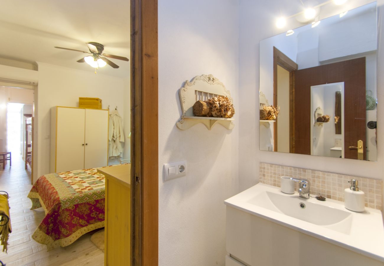 Ferienwohnung in Alcudia - Apartment Oiza Sand Castle 23 by BeBreeze