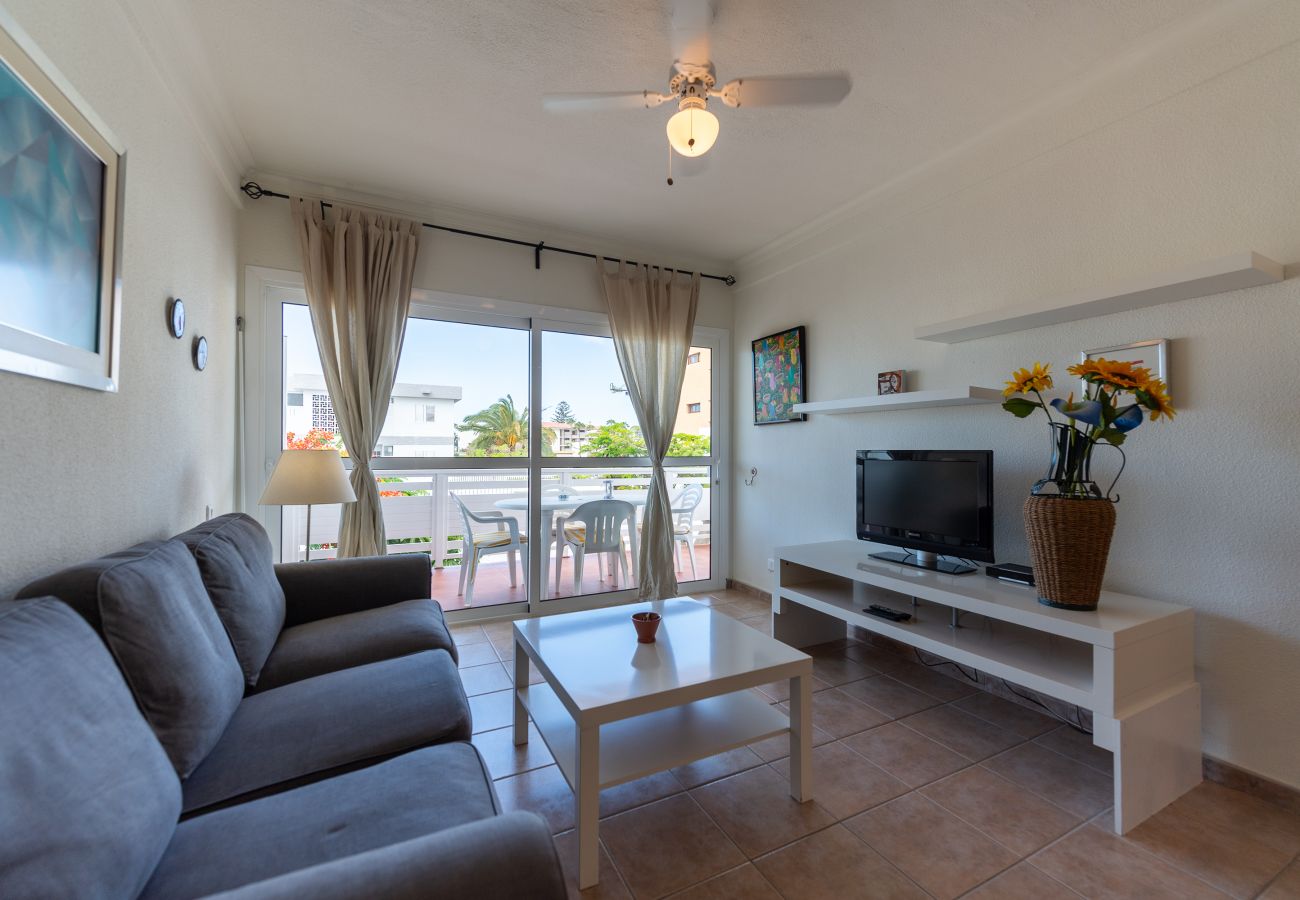 Ferienwohnung in San Bartolomé de Tirajana - Las Adelfas South Beach 5 by CanariasGetaway