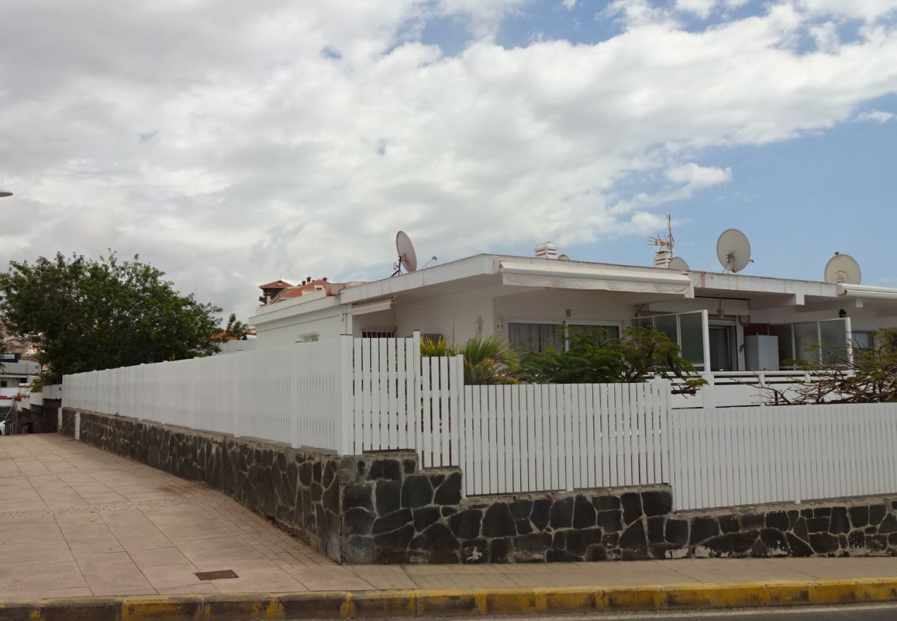 Ferienwohnung in San Bartolomé de Tirajana - Las Adelfas South Beach 5 by CanariasGetaway