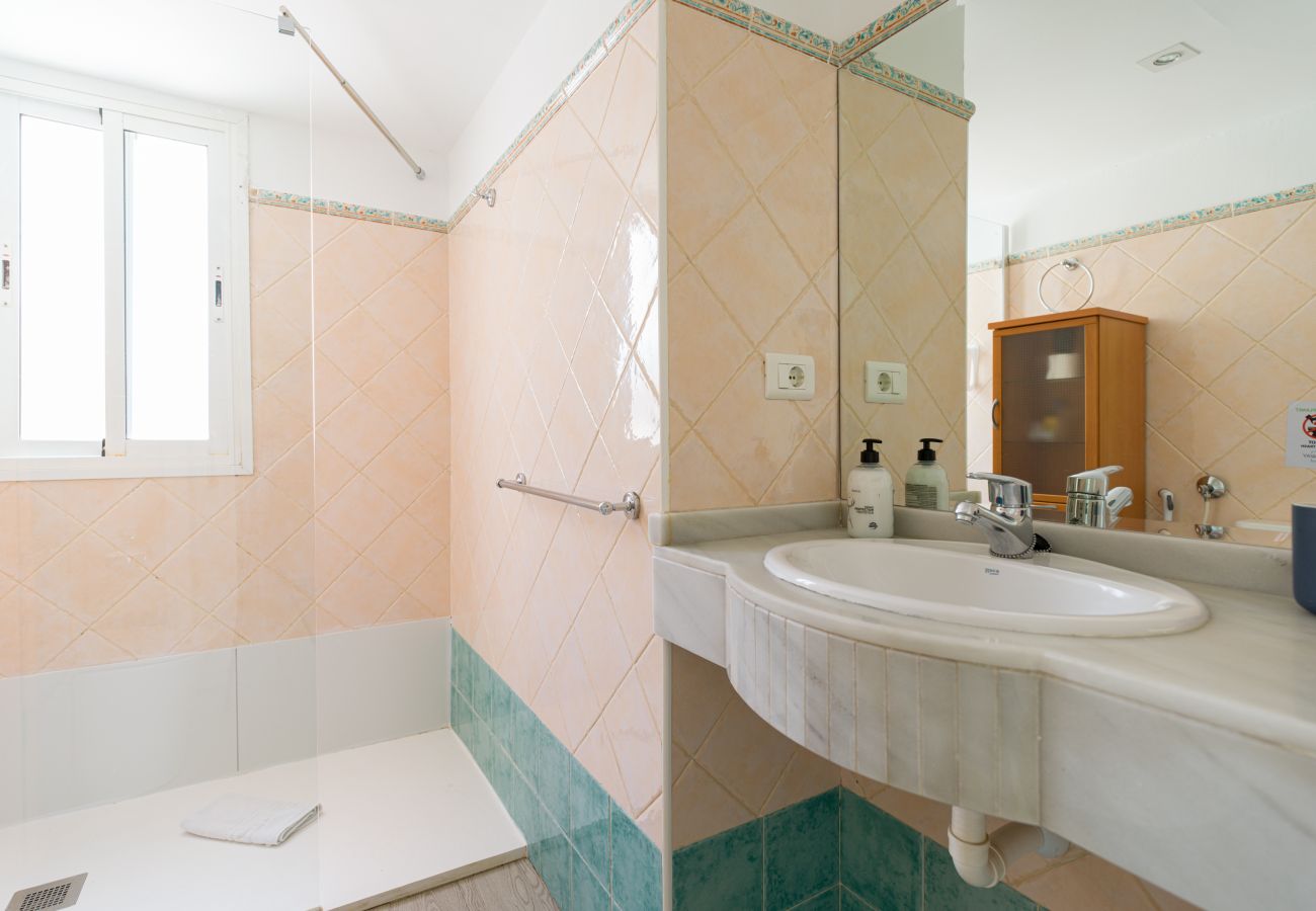 Ferienhaus in San Bartolomé de Tirajana - Las Adelfas South Beach 1 by CanariasGetaway