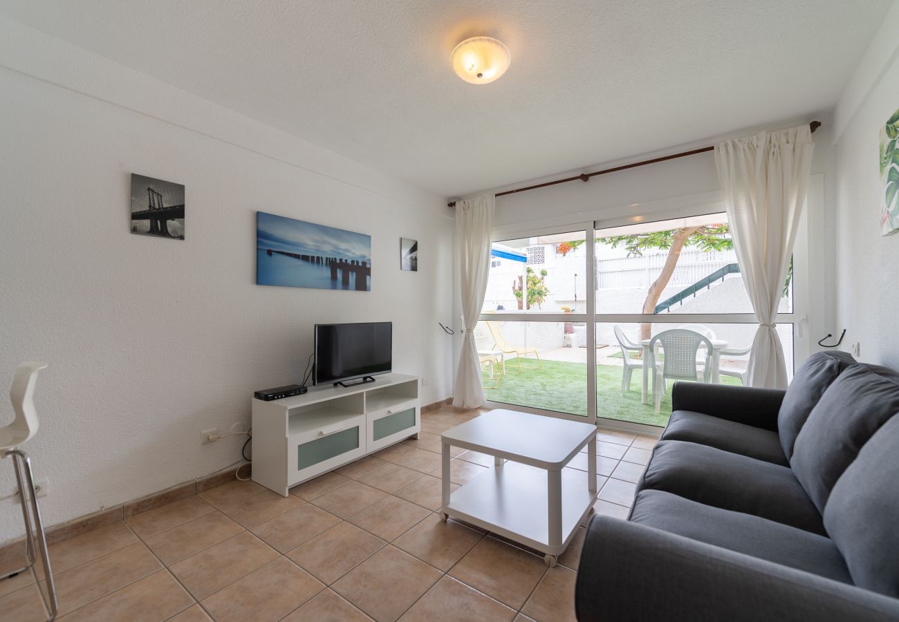 Ferienwohnung in San Bartolomé de Tirajana - Las Adelfas South Beach 2 by CanariasGetaway
