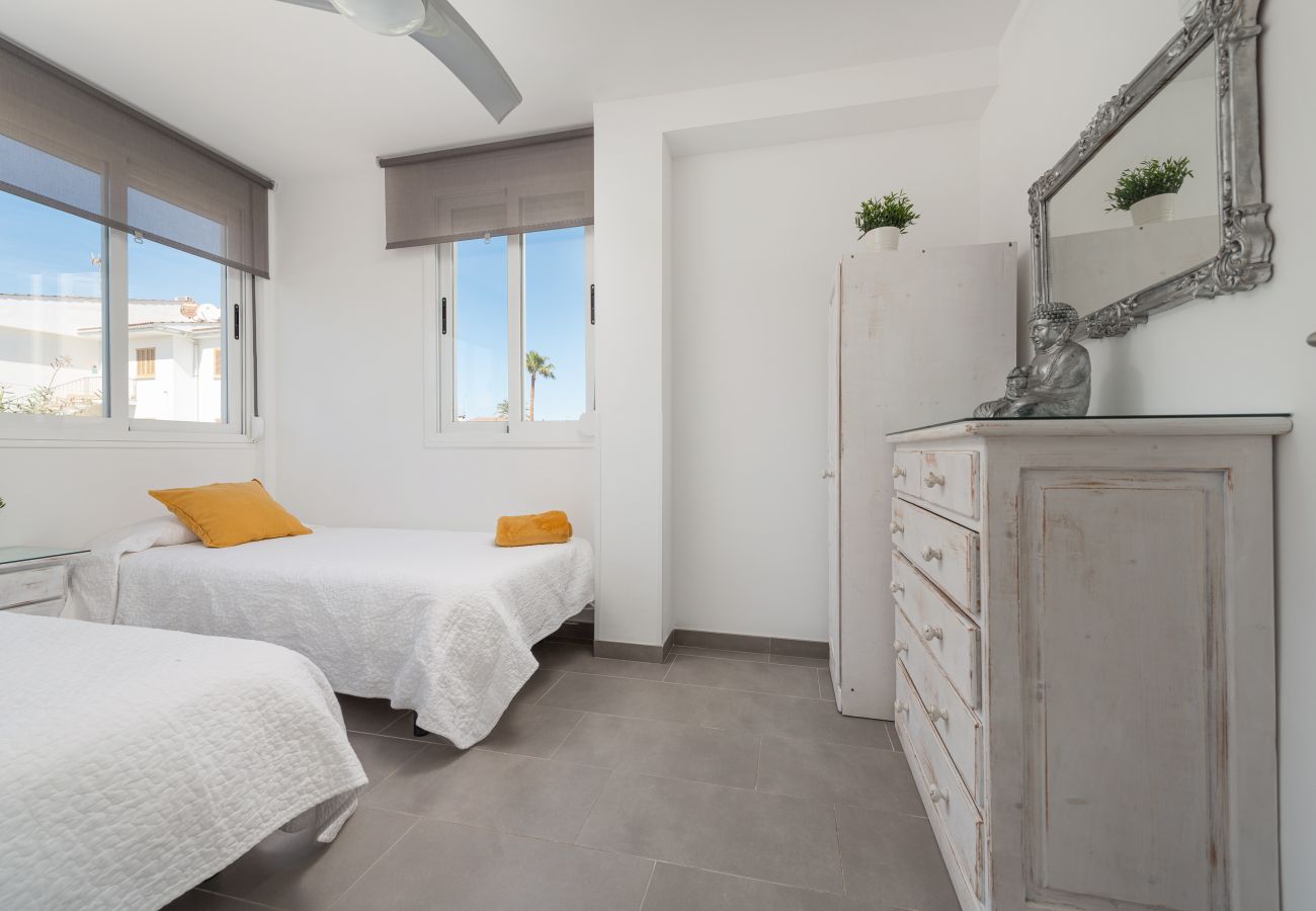 Ferienwohnung in Alcudia - Apartment Concha at the beach by BeBreeze